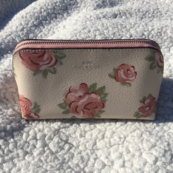 Coach Handbags - 🌺LAST COACH JUMBO FLORAL COSMETIC CASE🌺